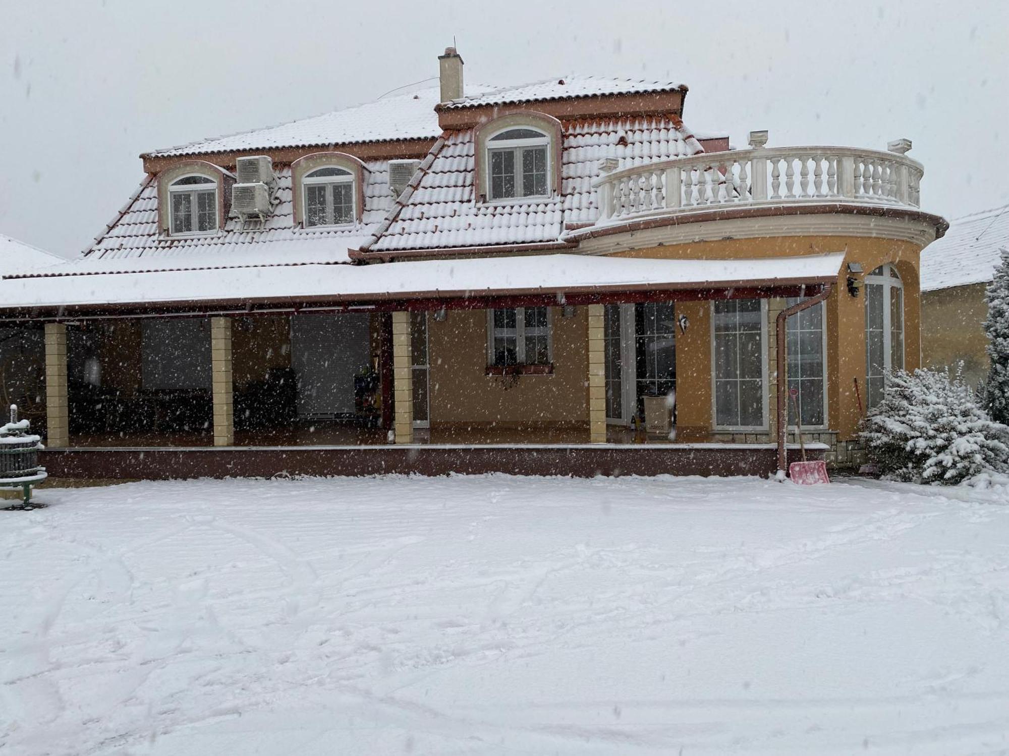 Ambrozia Guesthouse Nagykanizsa Kültér fotó